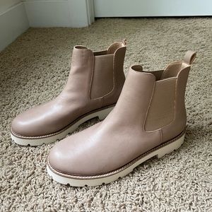 New/unworn beige Chelsea boots, size 10